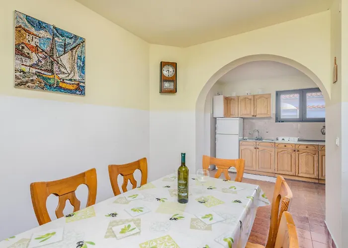 Awesome In With Wifi Casa vacanze Malinska
