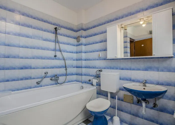Awesome In With Wifi Casa vacanze Malinska