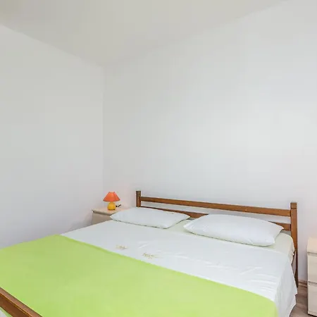 Awesome In Malinska With Wifi Gostinjac