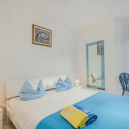 Awesome In Malinska With Wifi * Malinska